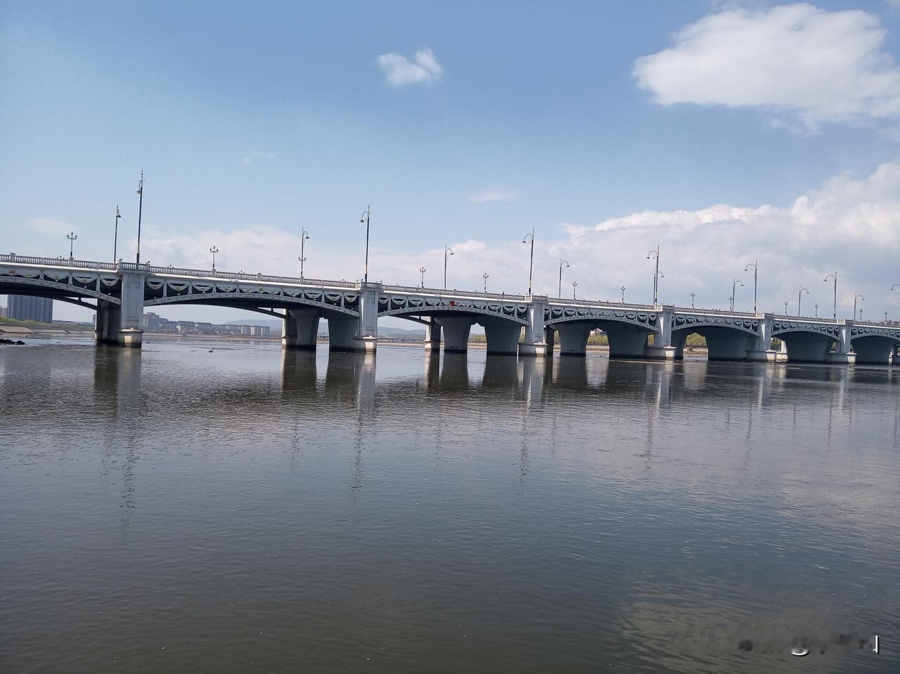 1978年，巧遇我朋友妻子怀孕。从1978年开始，大批上山下乡知青开始返城。