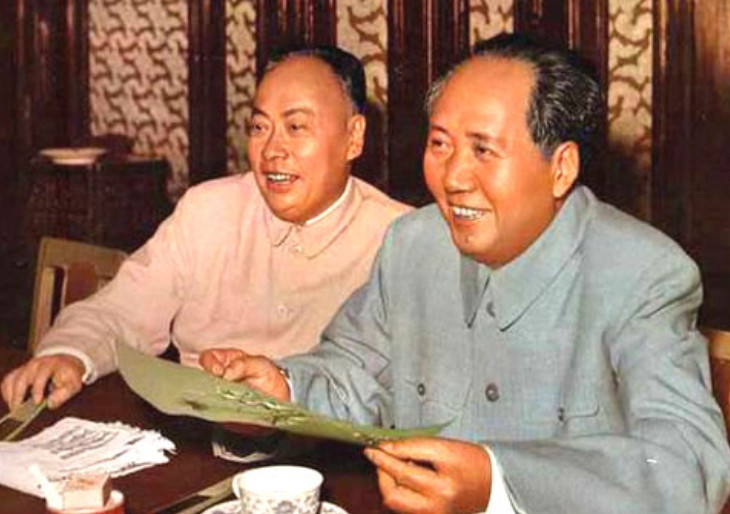 陈老总与毛主席性格相投，肝胆相照，毛主席曾经对他说：你在历史上反对过我两次，就算