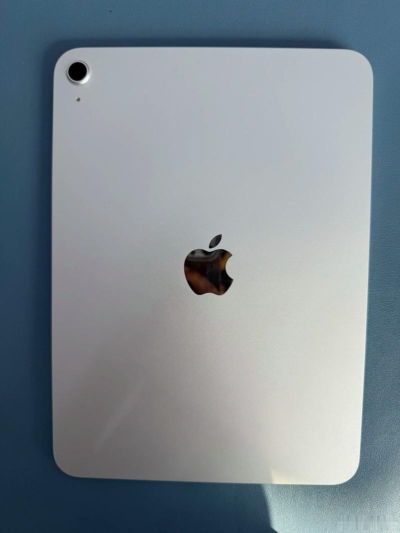 iPad越来越像Mac电脑了吗iPad有没有越来越像Mac电脑不好说，这个尺寸