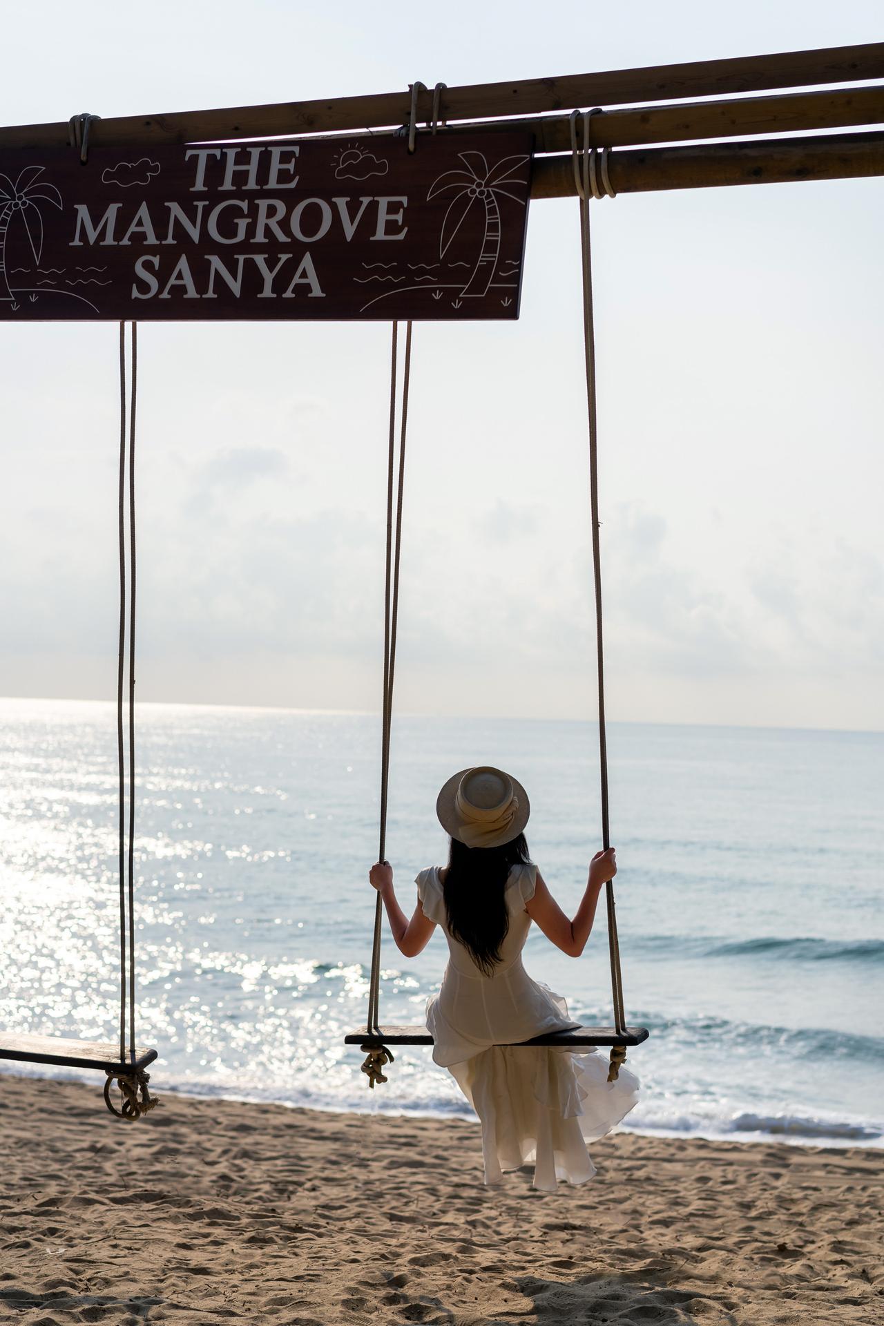 三亚度假，最不能少的流程，当然是拍美照啦。现在几乎每个酒店都有旅拍服务，不过我