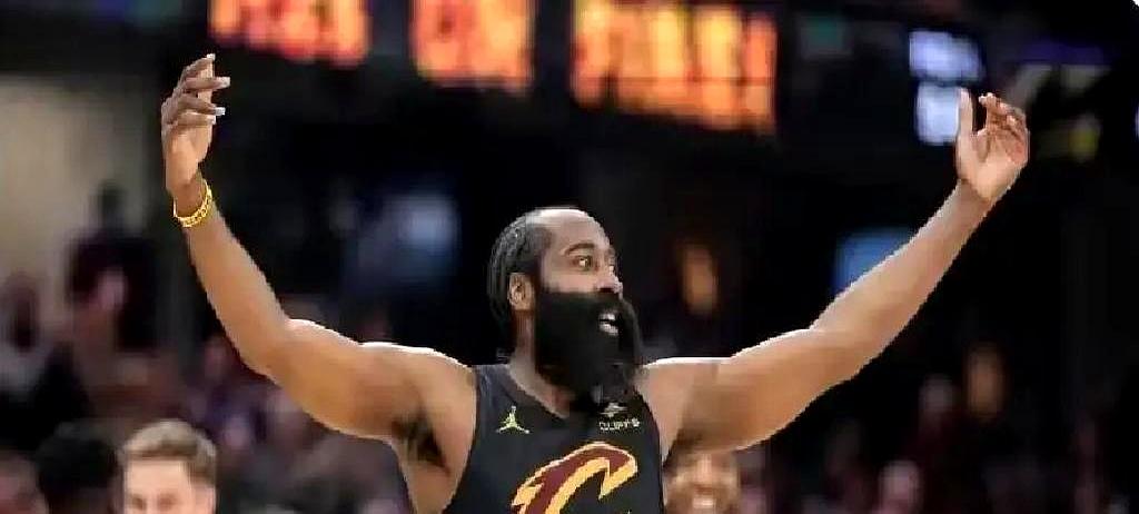 哈登加盟骑士才多久，东部格局就彻底翻天了。那些还在分析凯尔特人、雄鹿的，现在看骑