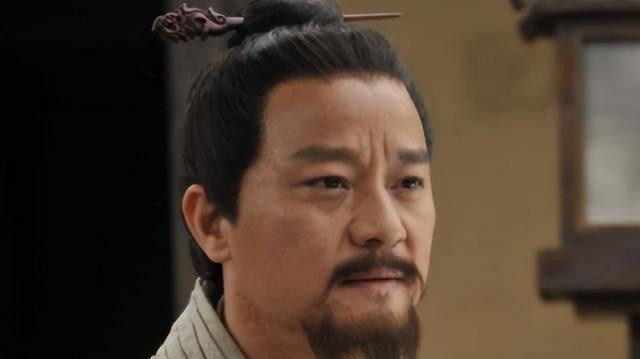田忌用策略,赢得赛马,实际上是愚蠢的,短短几年之后大祸临头