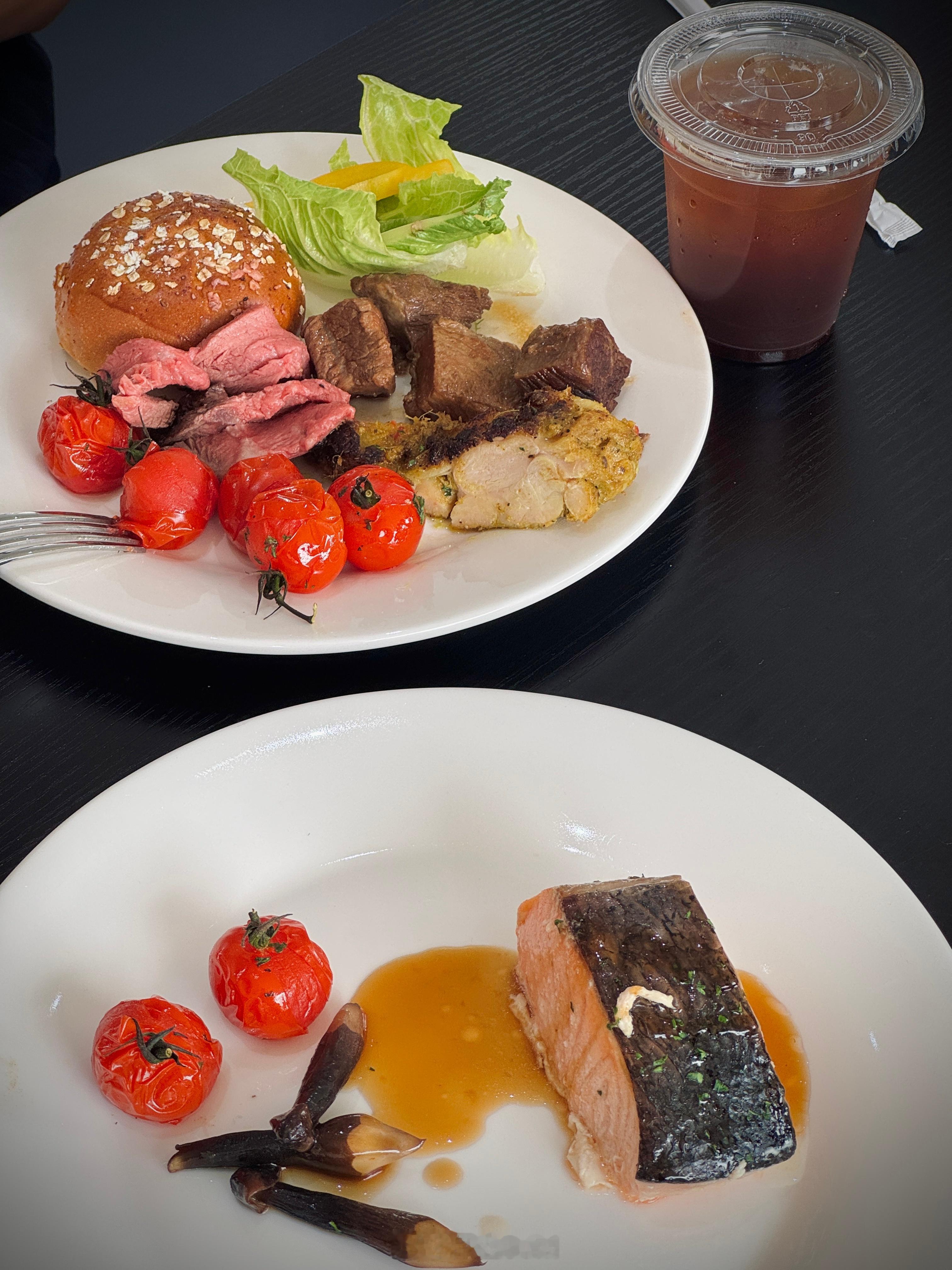 今天是保时捷的午饭，看看你的午饭呢