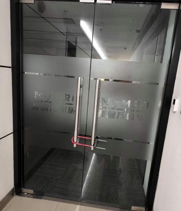 炸锅了！百亿独角兽一夜倒台，多地办公点人去楼空，欠款高达4亿又一个大平台爆雷