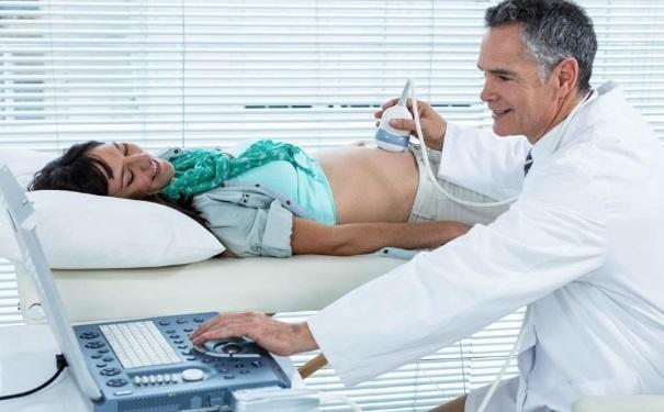 试管婴儿前是否要做宫腔镜及腹腔镜检查?
