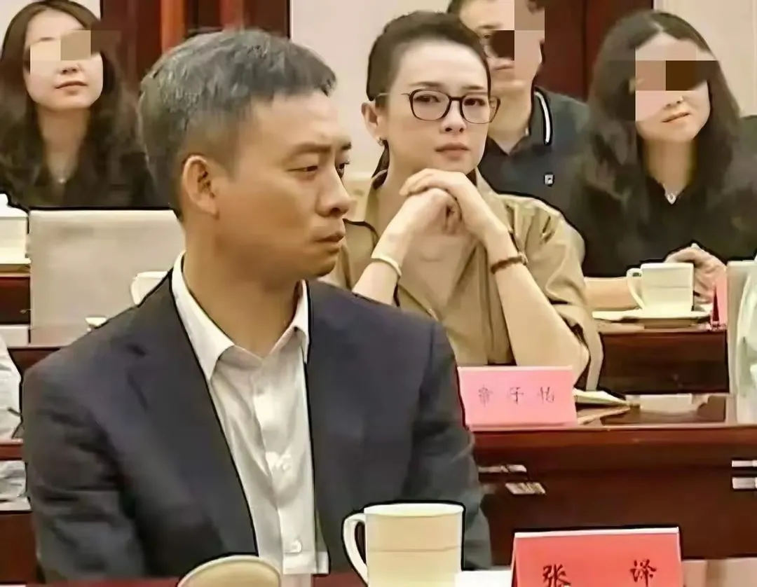 张译，你也太糊涂了吧你看看人家章子怡我要是你，我第一件要做的事，不是要息影，