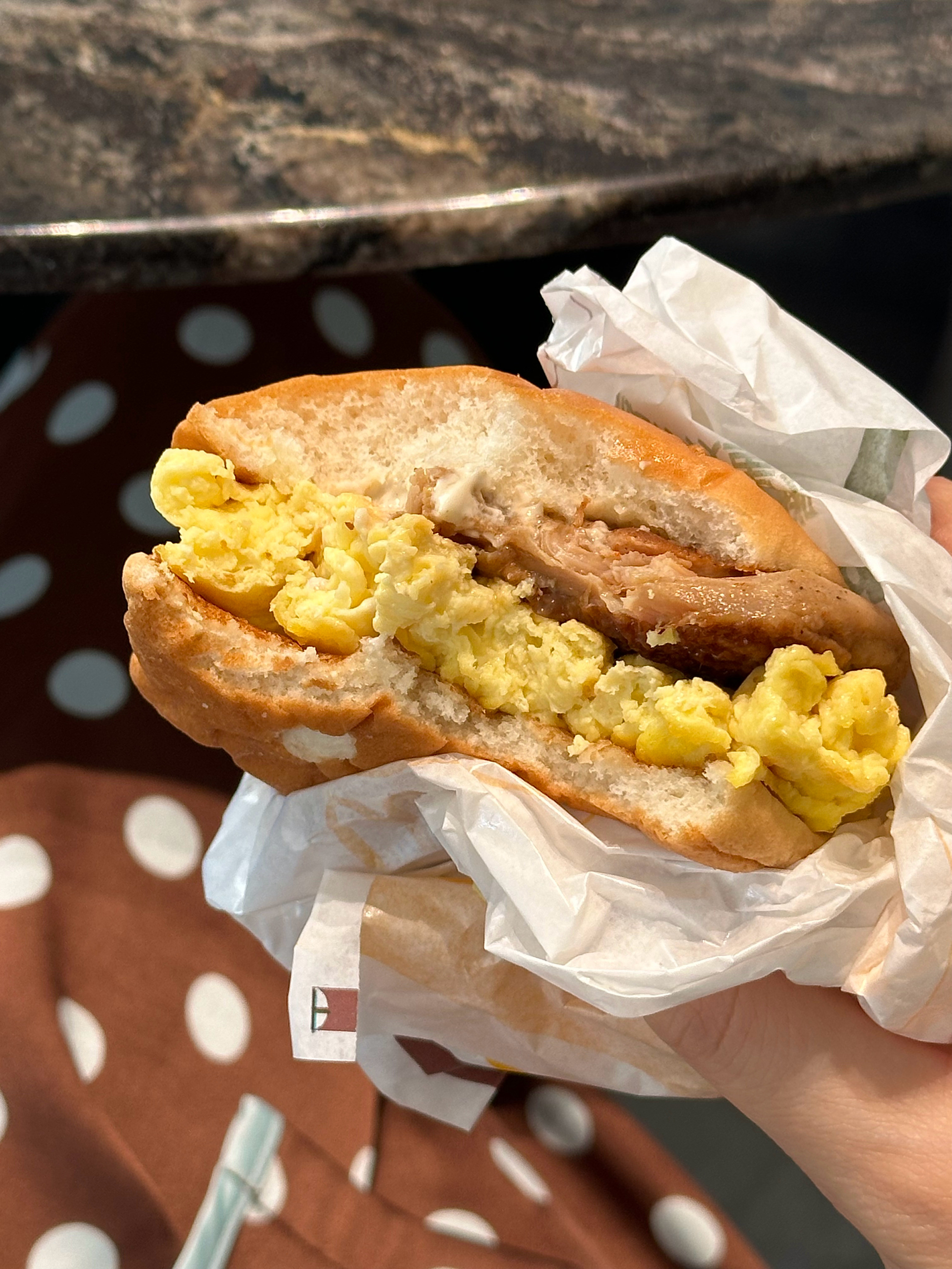 吃早餐🍔☕️