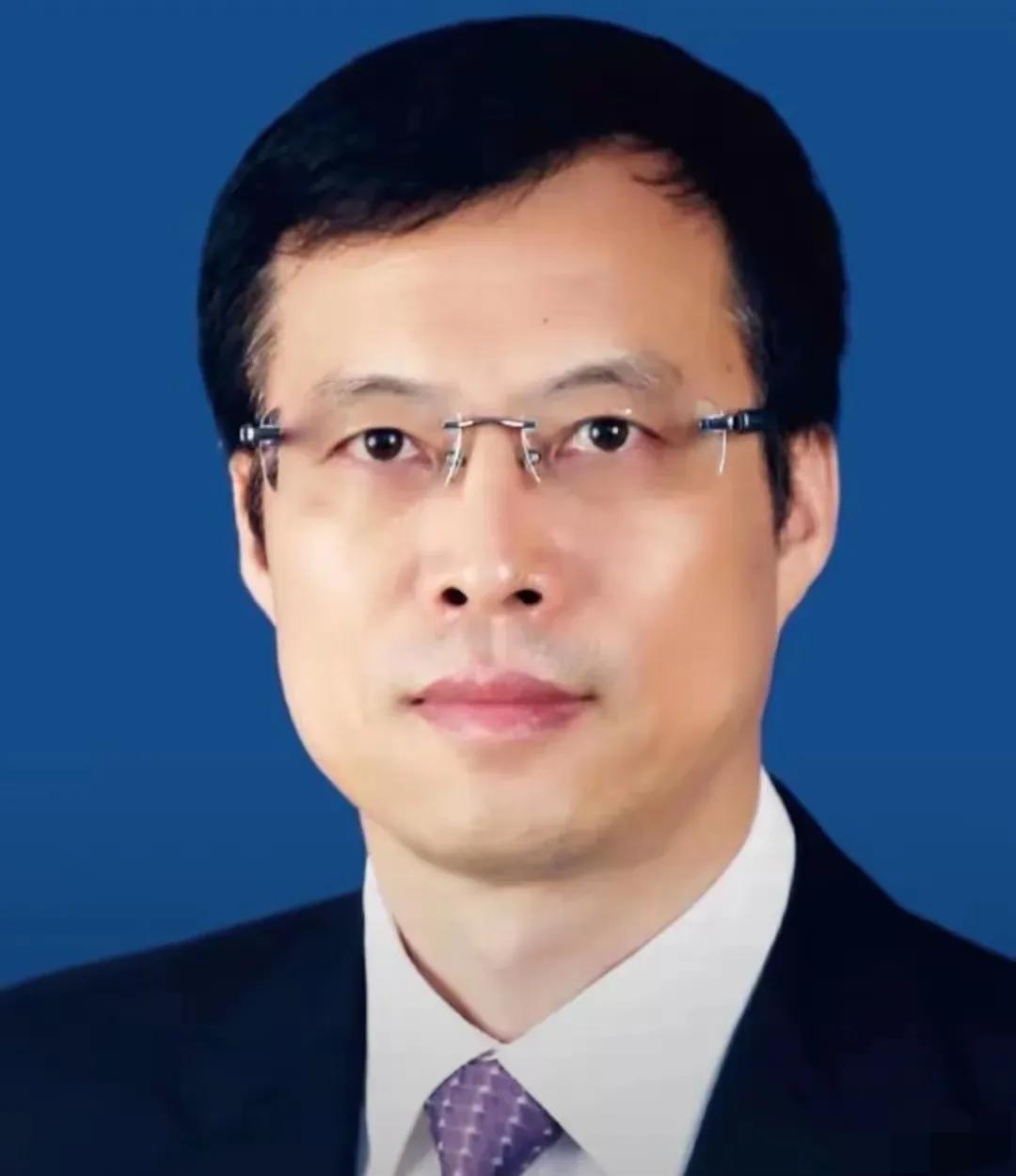 谁都不敢相信，这个落马的辽宁省人民医院院长白希壮，在很久以前竟然是一个​医