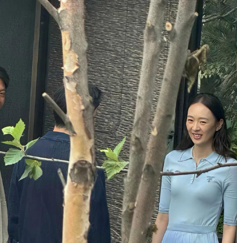 电视上看着一般般，真人巨漂亮。