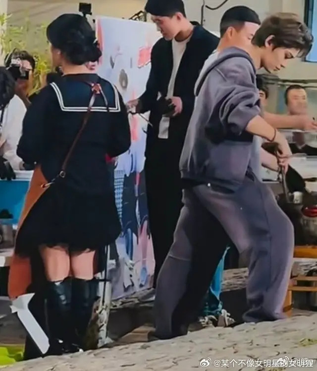 沈月为什么给人邋里邋遢的感觉一直