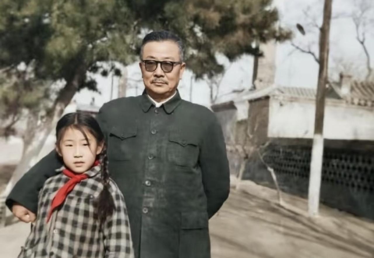 没想到57位开国上将里，居然有一位从来没带兵上过战场！他就是“龙潭三杰”之一的李