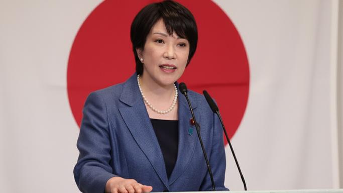 当不上首相了？高市一反常态，中国暂未发贺信，日本赢家另有其人。当真是一波未平一波