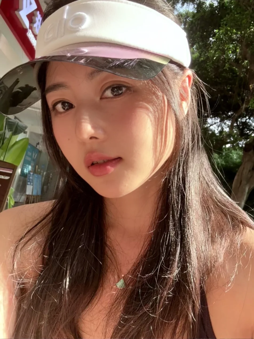 抖腿晒太阳