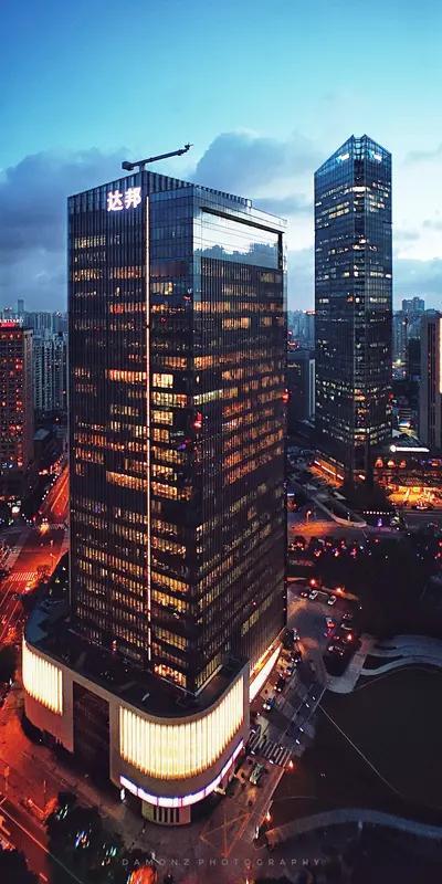 今日复盘：航天电子，当前风口，上升趋势，计划补仓滚动操作。实达集团，回调买