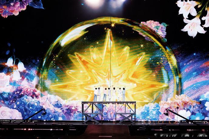 严浩翔发文庆出道六周年，三字里是六年的成长印记，更是少年逐梦的滚烫初心