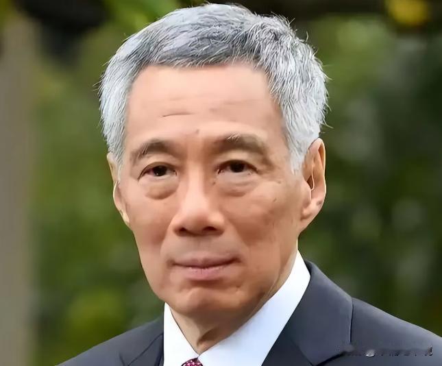 近几日东南亚航运圈变天了！越来越多巨轮绕开新加坡，直奔海南洋浦——今年前10月洋