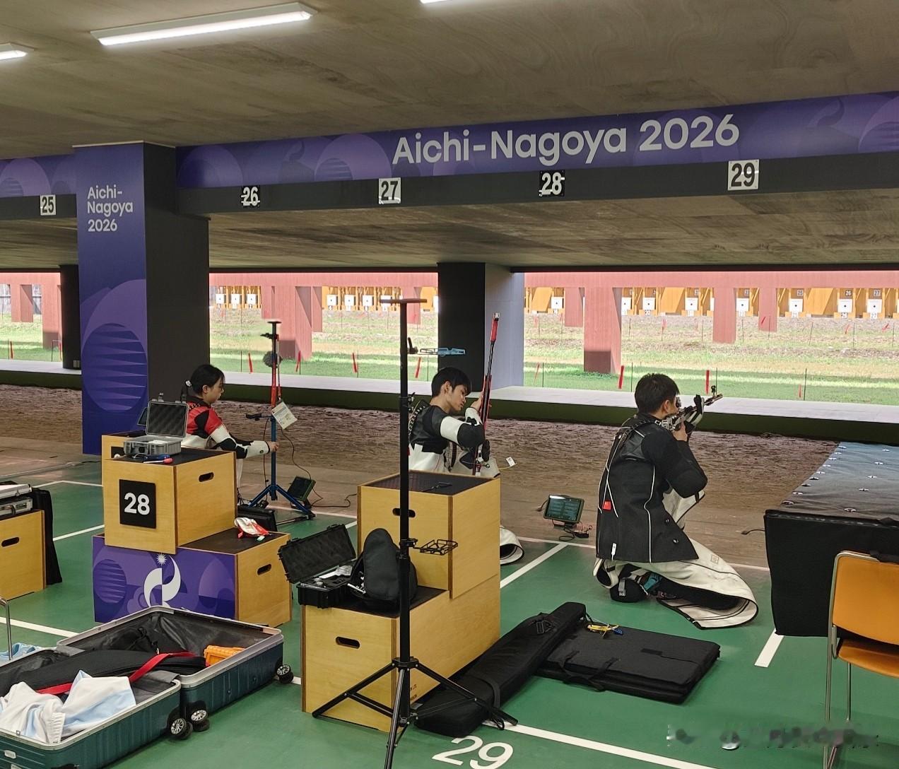 国家射击队昨天也和大部队一起滞留在机场，他们的惨况和其他队伍还不一样！射击队