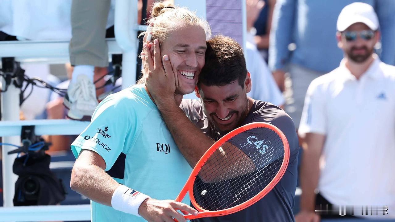 🎾🎾目前的TOP10中，辛纳，阿卡，紫薇，是稳定的。而弗里茨，德米纳尔，阿利