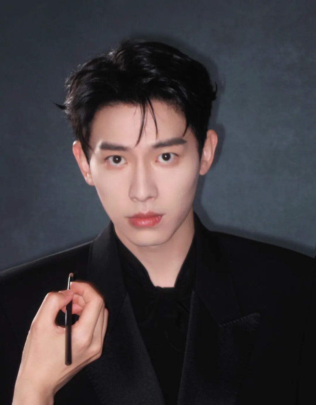 辛云来下部剧也定了，和王楚然合作，水果的轻喜剧古偶，他也算是比较听话的艺人了，团
