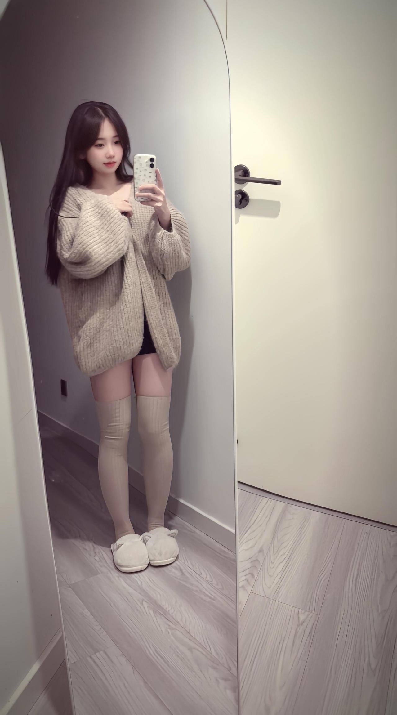 女生穿连衣裙如何能显的成熟毛茸茸的💭>𖥦<💭