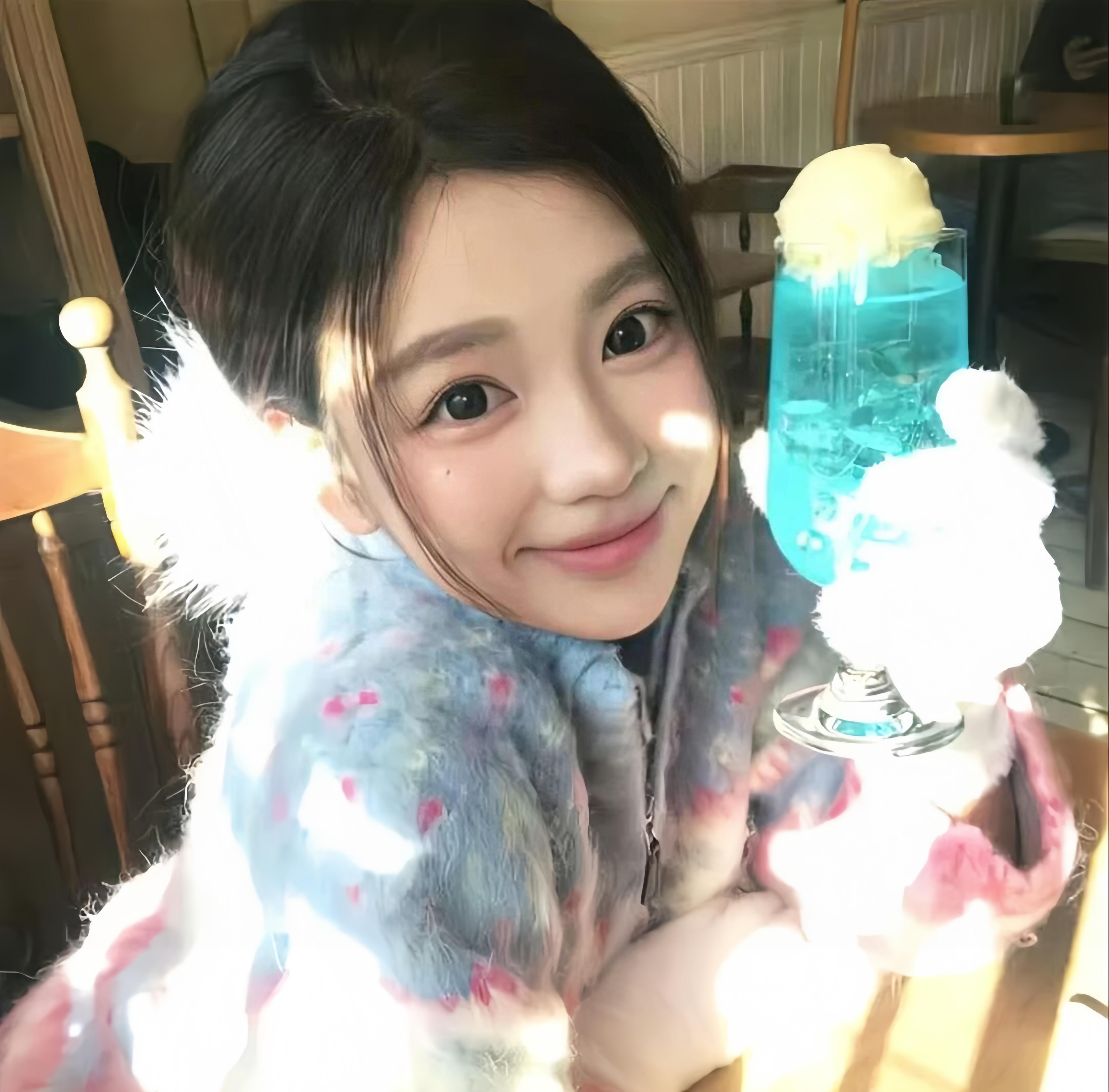 𝙒𝙚𝘾𝙝𝙖𝙩｜甜美头像｜女生头像｜图源网络侵删