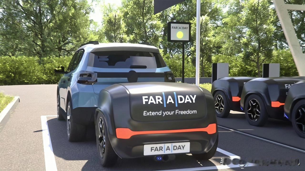 法国人的脑洞是真的大，这玩意儿思路简直绝了！给电动车“外挂充电宝”见过没？欧