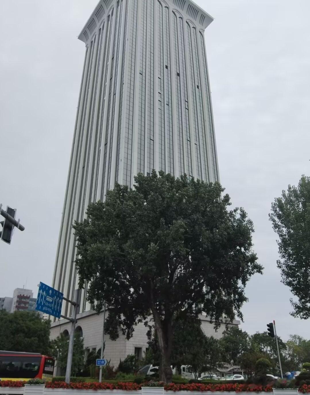 辽宁省大连市这一带曾有一座距今百年的公园——大连动物园。当年的大连动物园