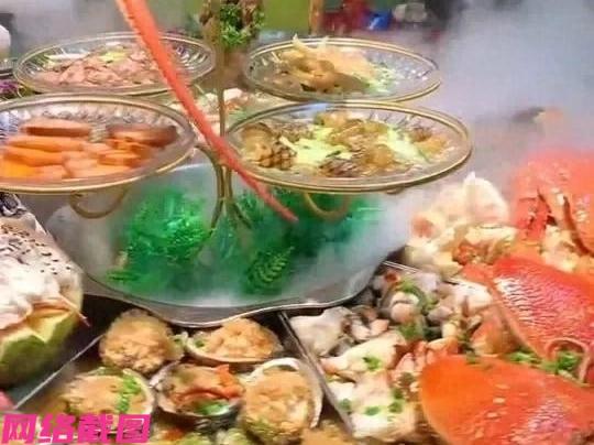 河南新乡有三十二岁女子，家人逼婚便通过中介相亲，约定与男方见面吃饭，只不过女子来