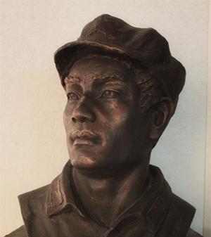 1930年，红军军委书记罗南辉被捕，敌人还没有用刑，他自己就先招了，为了试探他