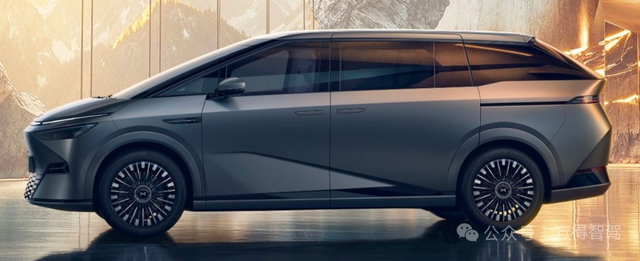 增程X9的几点杂谈1.就说了要出，为啥一直不出，因为电池未到位，现在才有其他车