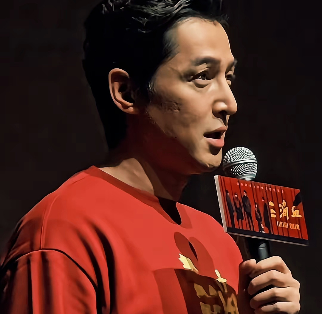 谁懂啊！胡歌喊大家进影院，网友却哭穷：怕花冤枉钱，烂片真的伤不起但哥啊，不是