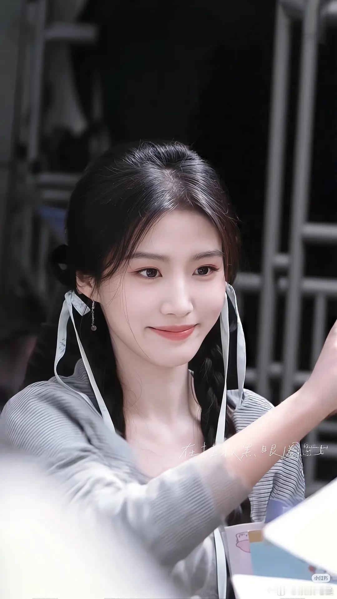 卢昱晓瘦了之后美成啥了，每次线下都好美