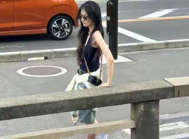 徐璐陪小5岁男友日本度假偶遇徐璐和男友日本度假有网友在日本偶遇徐璐陪小5岁