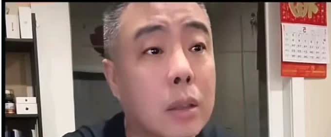相声演员杨议先生遥远支持者补锅再次展现自己的大智慧，补锅说他看明白了为什么4月1