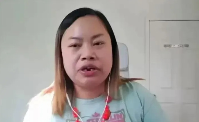 凤姐终究还是没有跨越成功。近日凤姐采访暴露了她最新的状态：身体肥胖，牙齿脱落