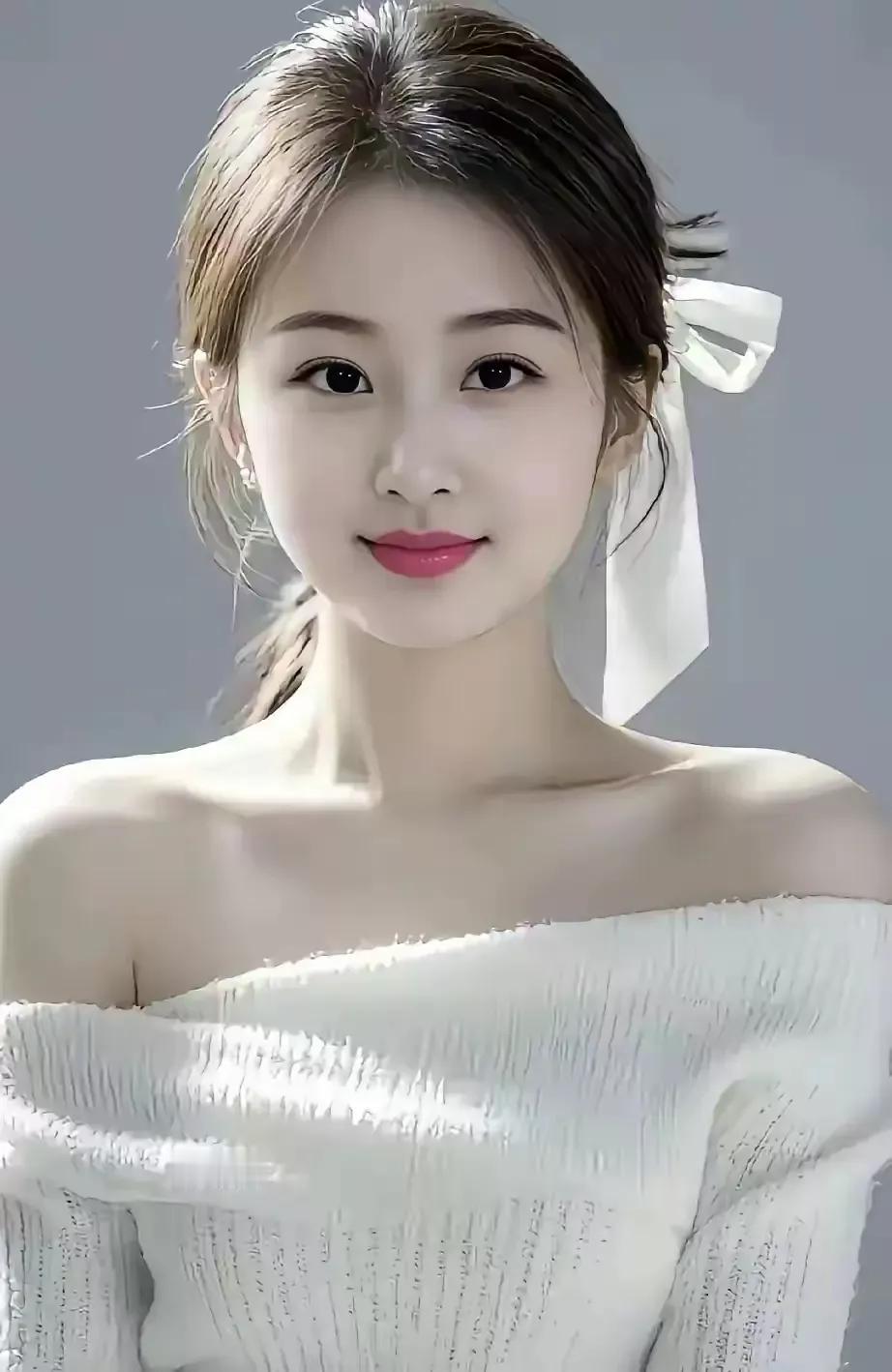 优雅气质，温柔似水，白纱轻纱，梦幻迷人。轻纱美人图轻纱裙写真仙气轻纱长裙轻