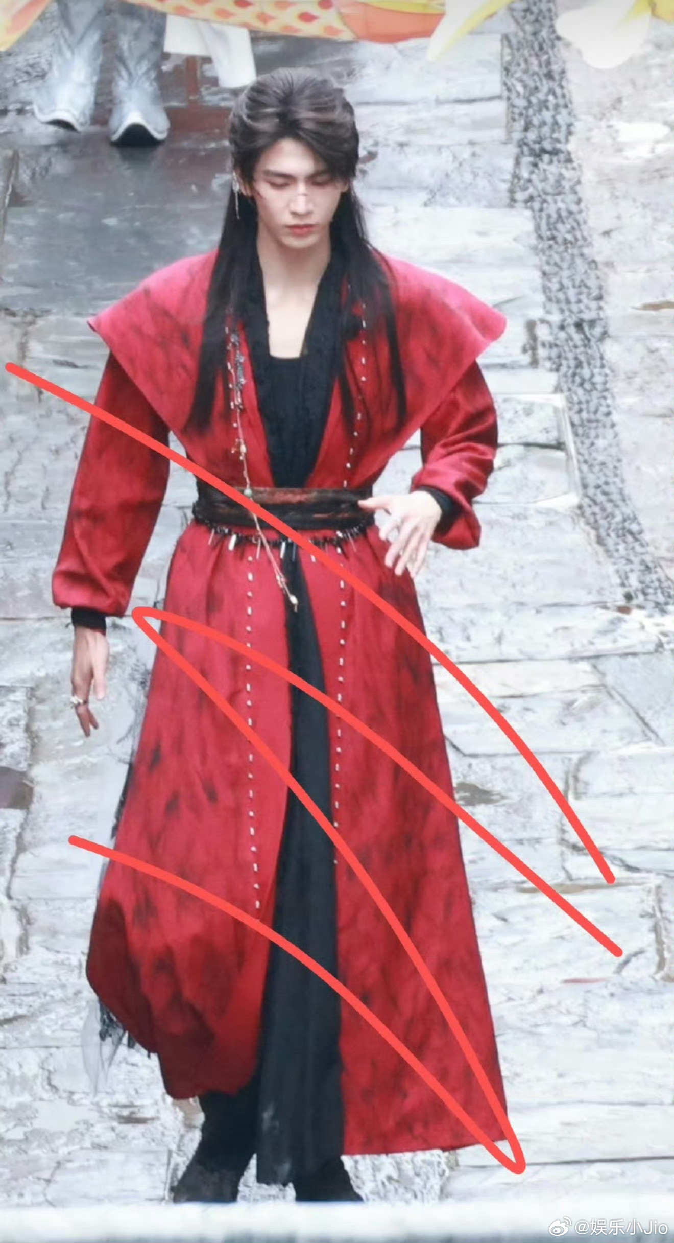 我不允许任何人忤逆开推的造型师，原来张凌赫跟红衣的适配度这么高🌚🌚🌚