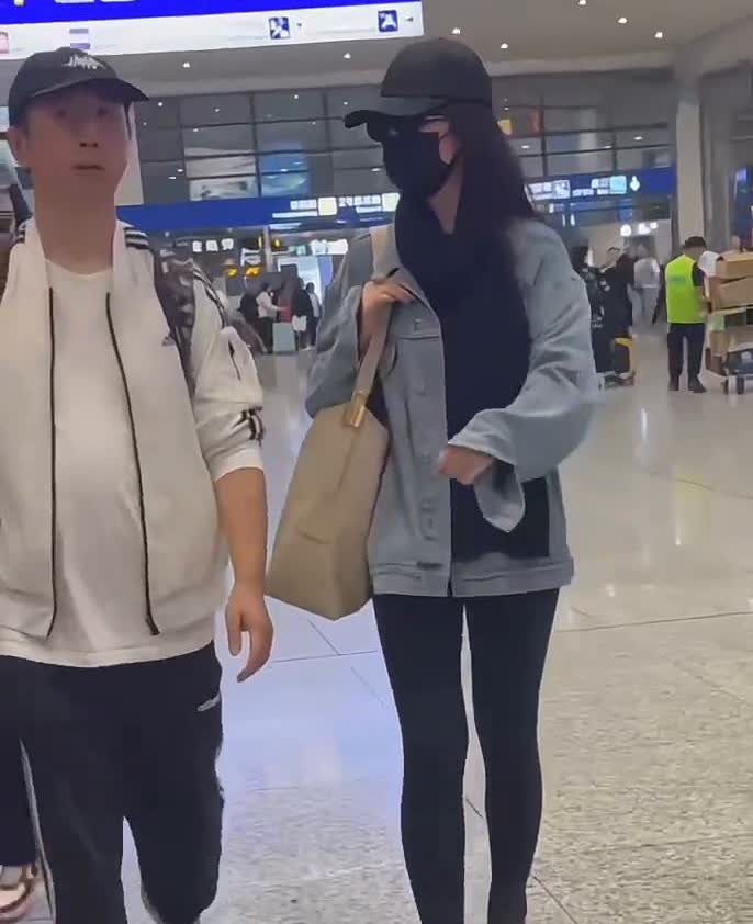 小贤小朋友。