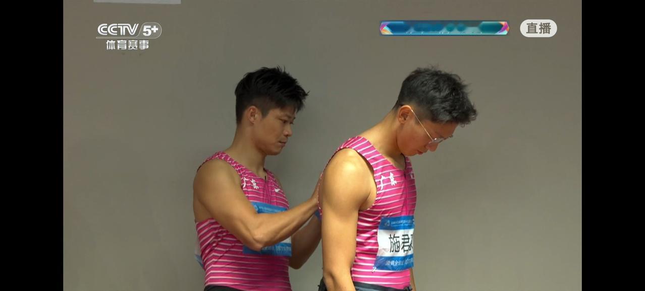 今天全运会广州奥体中心基本坐满了！苏炳添的号召力果然非同一般！应该大部分人都是冲