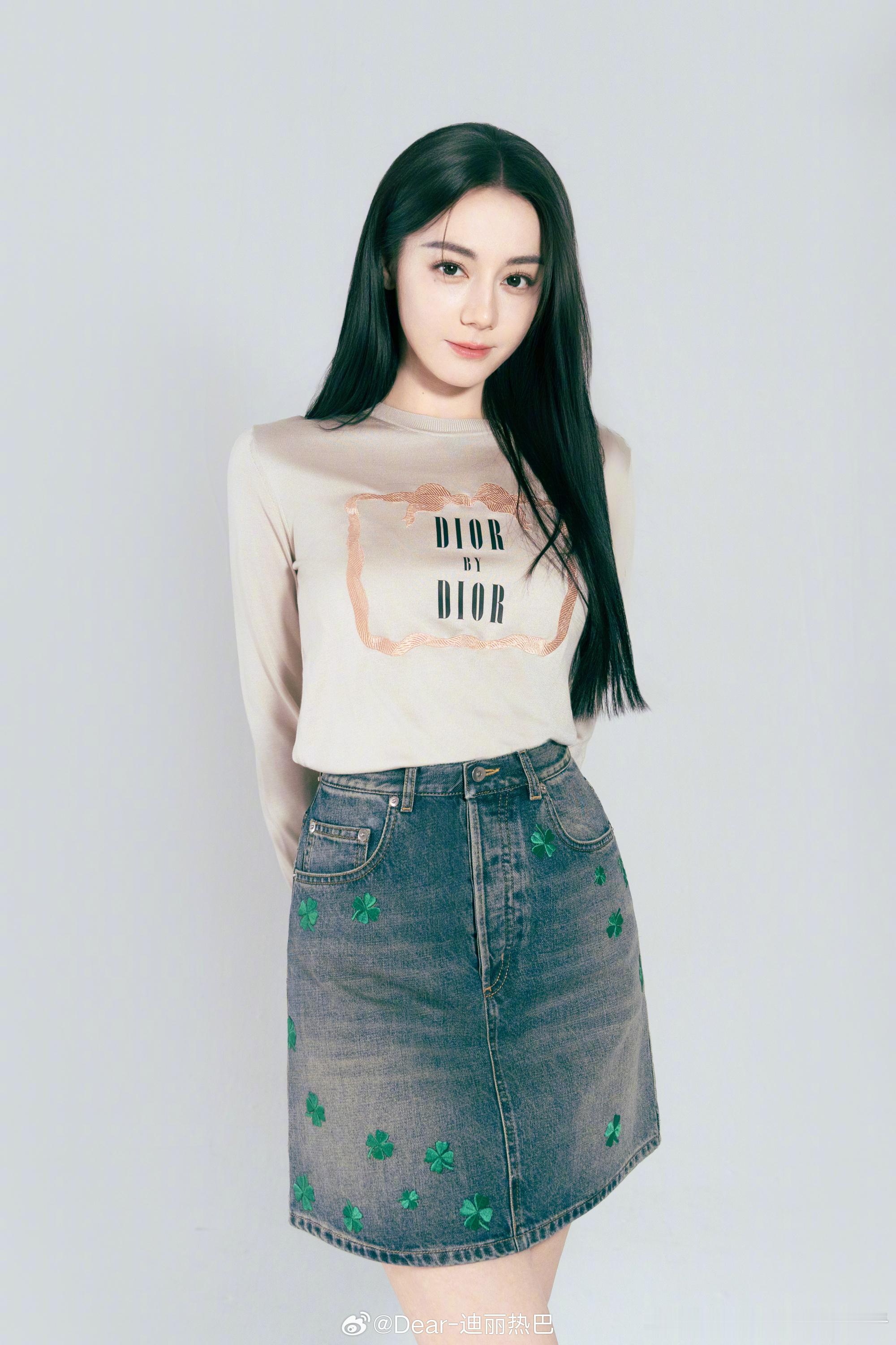 迪丽热巴三年蝉联最佳影视剧演员迪丽热巴蝉联年度最佳影视剧演员迪丽热巴实力认证！