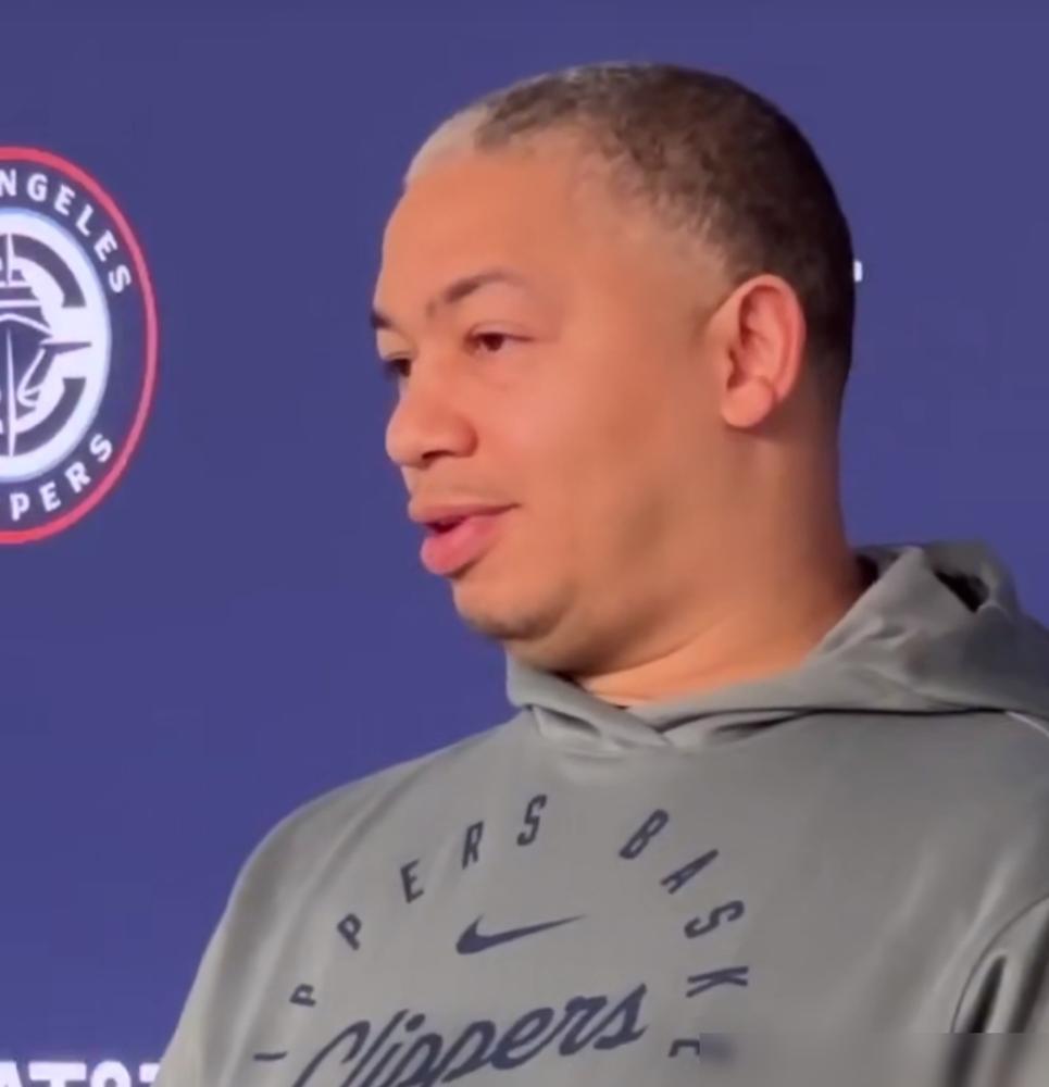 为新东家铺垫？泰伦卢首次发泄自己的不满背靠背对阵独行侠，泰伦卢面对采访首次