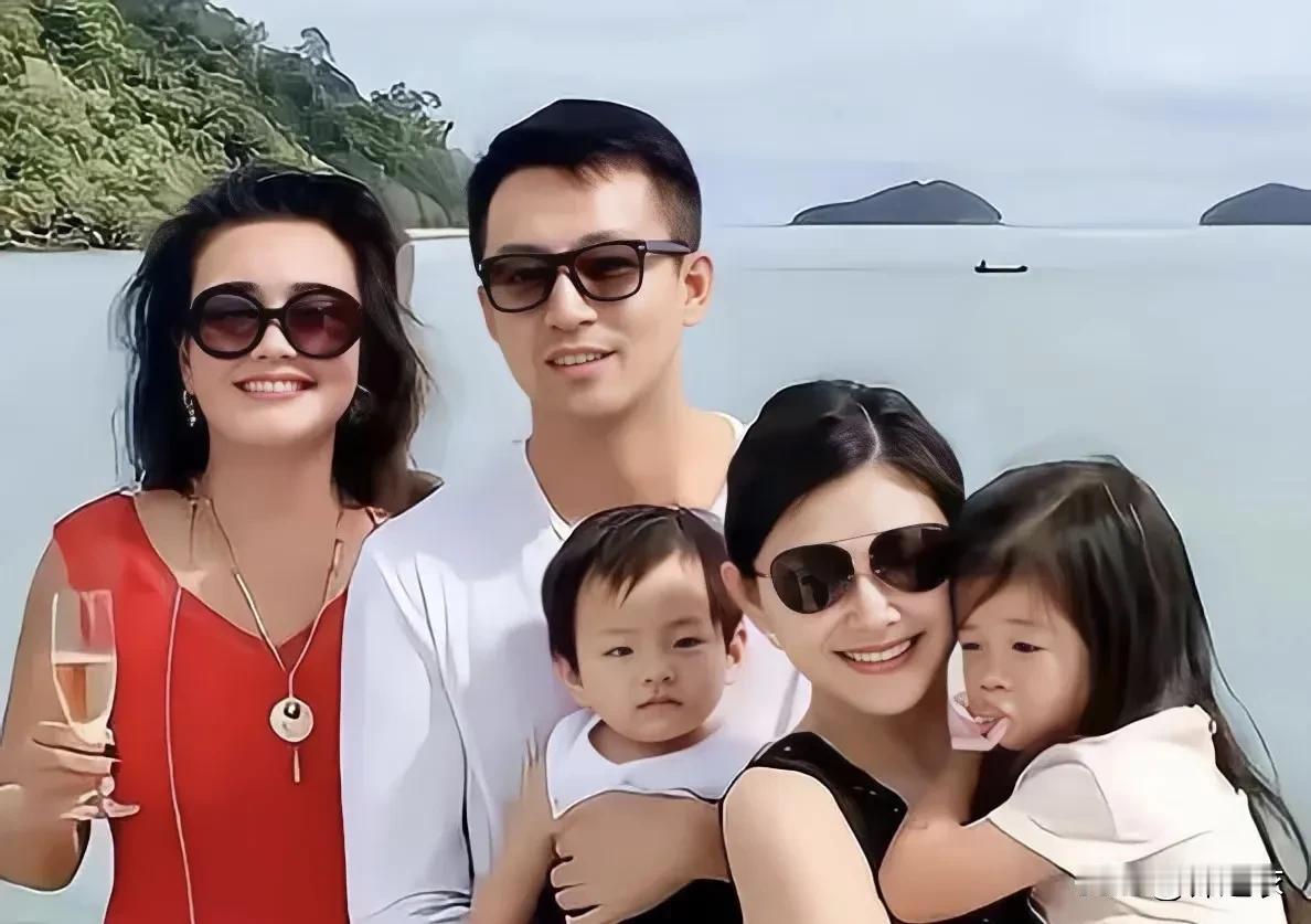 黄春梅近日深夜发文，表示谁可以救救她，她真的是快撑不下去了，哎，真的是一个可怜的