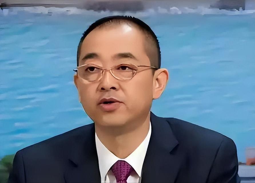 刚被曝在加州躲了四个月的恒大前总裁夏海钧，最近彻底笑不出来了，香港法院驳回了他的