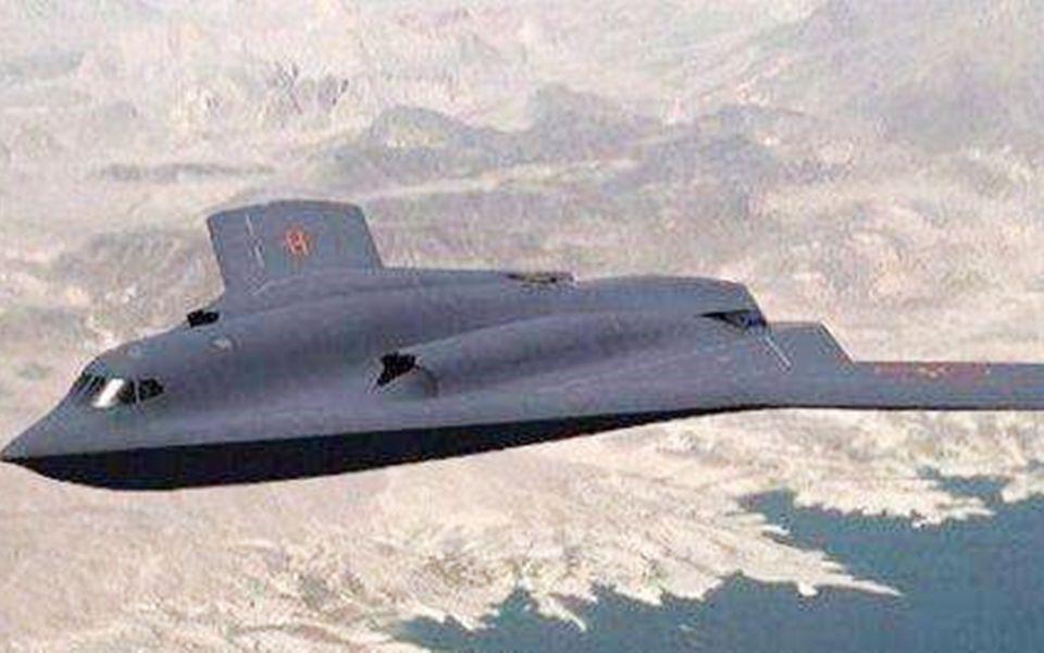 评台媒披露轰20秘密首飞。台媒所谓“披露轰20秘密首飞”的消息，恰似一颗投向舆