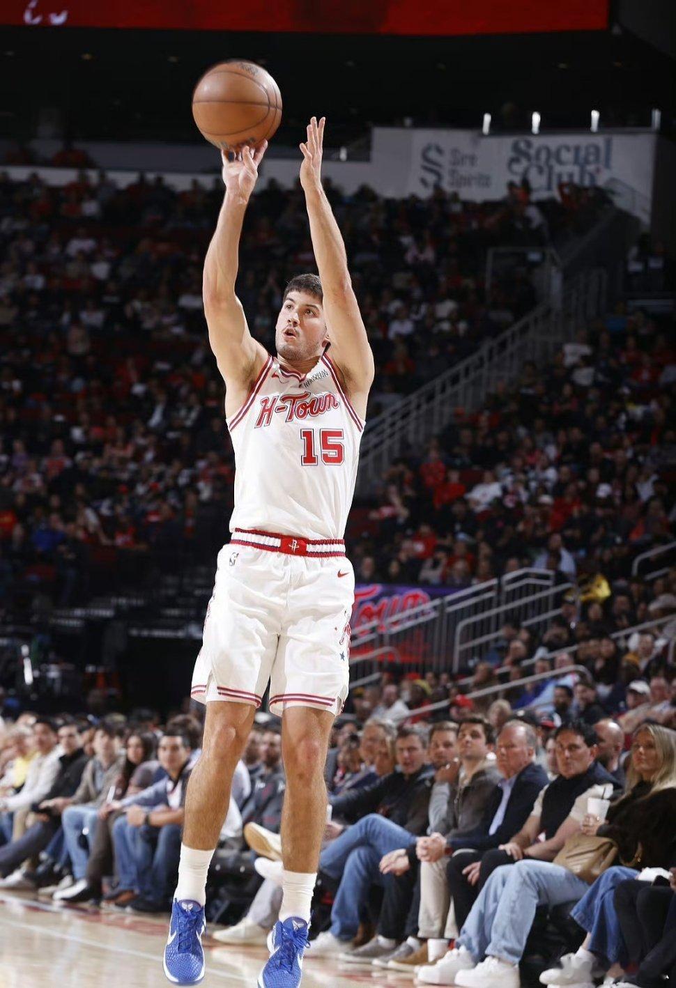 谢泼德16记三分创纪录！火箭大胜国王，哈登后时代火力拉满火箭128-97