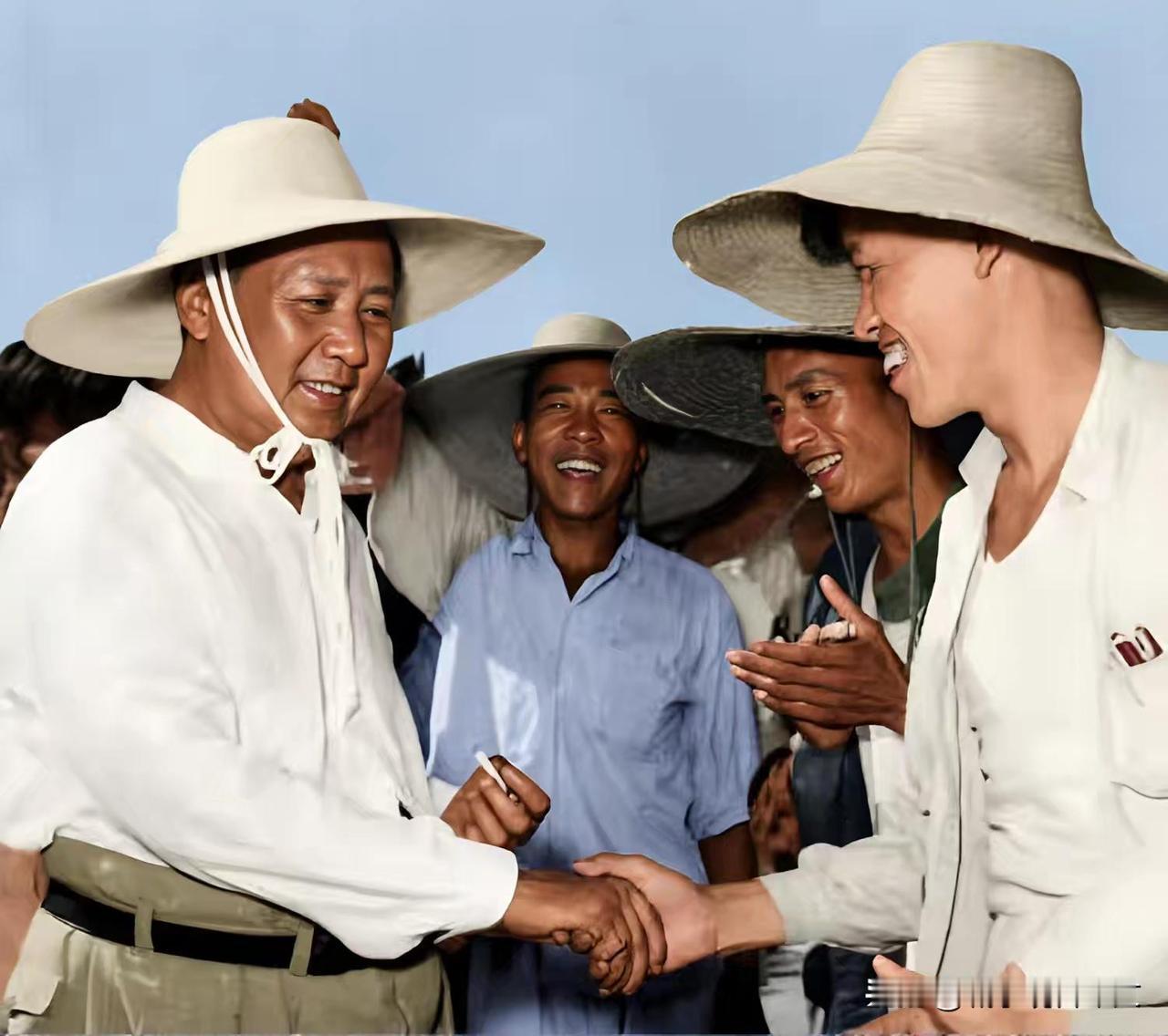 历史时光一组伟人毛主席珍贵高清照片，纪念毛主席诞辰132周年！