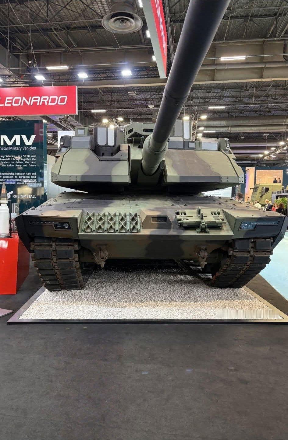 德国LRMV（莱昂纳多莱茵金属军用车辆）在Eurosatory2026展示的新主