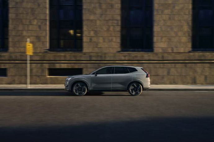 看到沃尔沃XC70这个价位，心动得有点快。25万就能拿下豪华混动SUV，还能上智