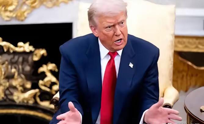 特朗普也不知是中了什么邪，又偷偷派代表与俄罗斯密谋了28条，试图再次让乌克兰接受