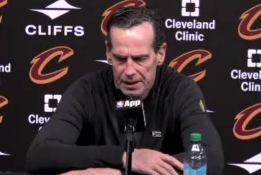 NBA常规赛，骑士138-113战胜奇才。赛后，骑士主帅阿特金森接受了采访，谈到